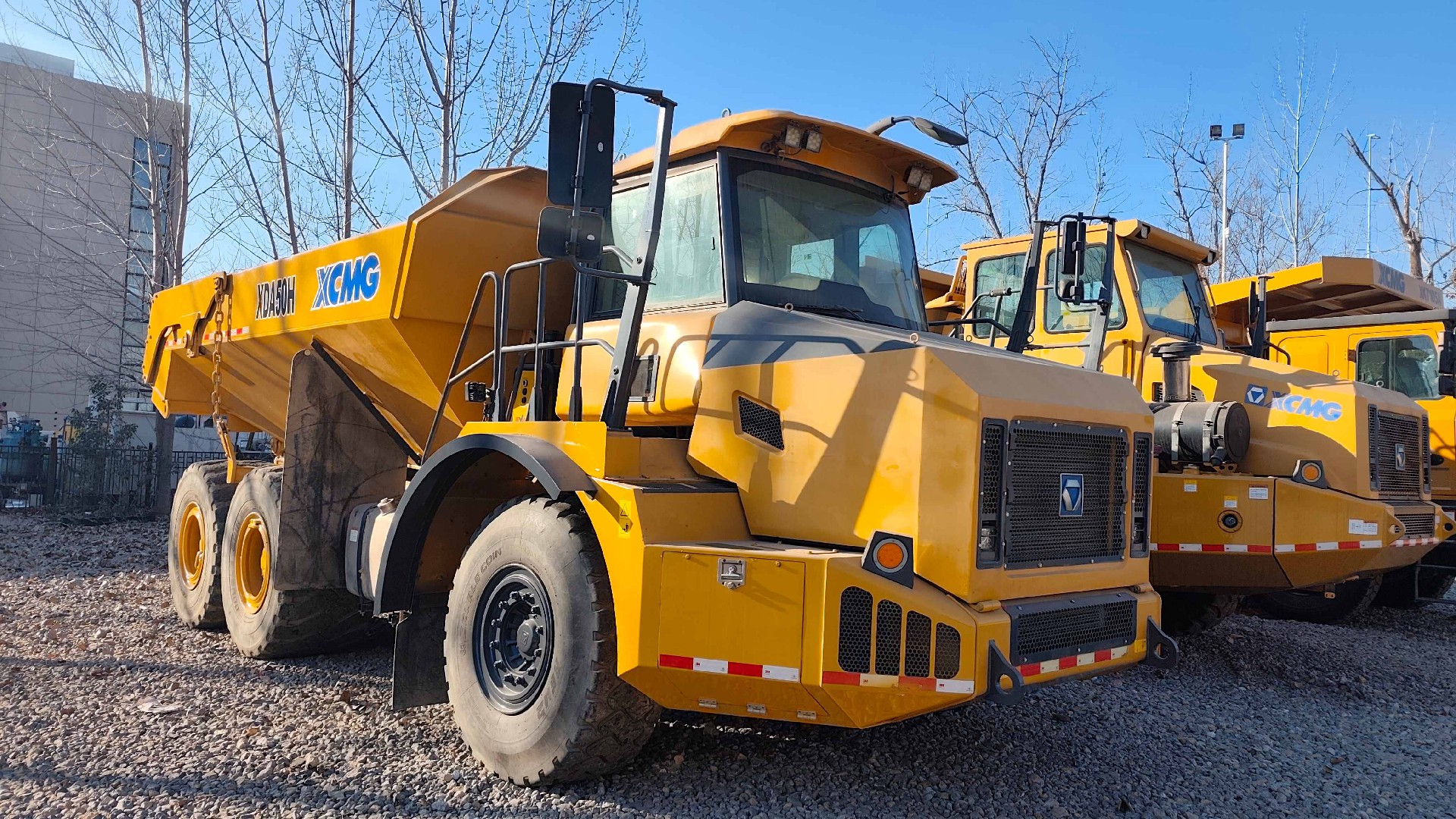 1月27日乌海、鄂尔多斯、徐州、乌鲁木齐一批移动破碎筛分设备、矿车及自卸车等工程机械网络拍卖公告